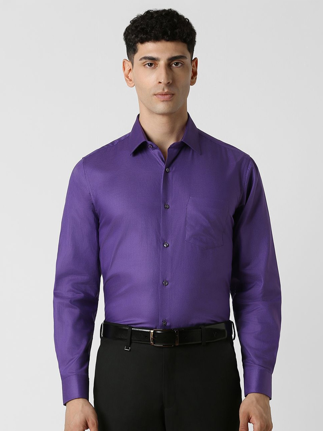 

Van Heusen Men Spread Collar Solid Cotton Party Shirt, Purple