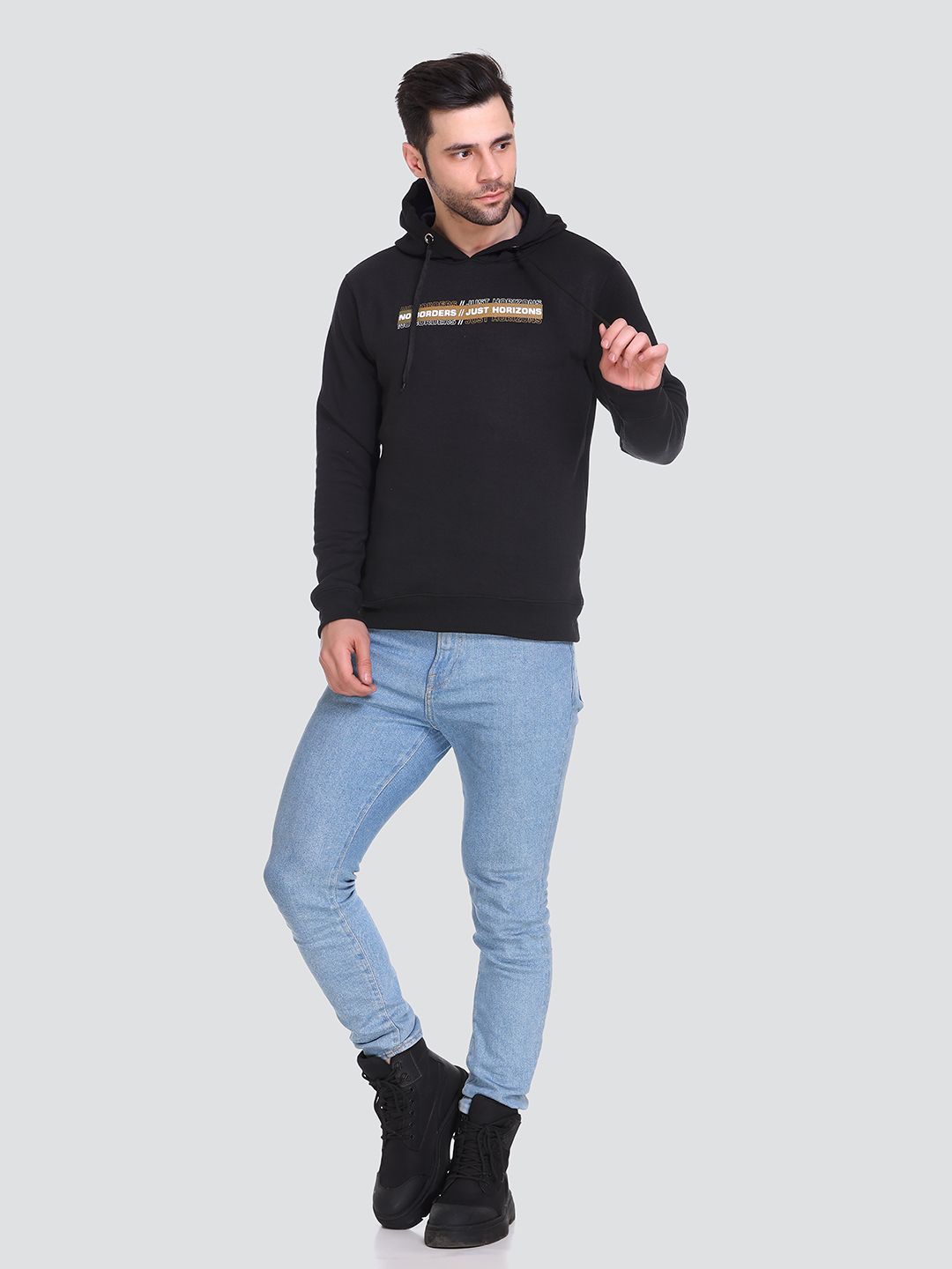 

Tuckinn Men Printed Hooded Sweatshirt, Black