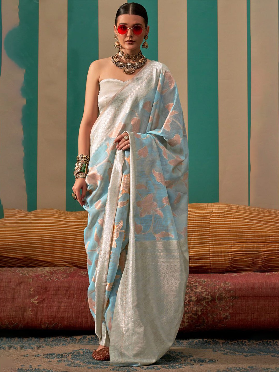 

MySilkLove Banarasi Linen Blend Woven Design Zari Traditional Saree, Blue