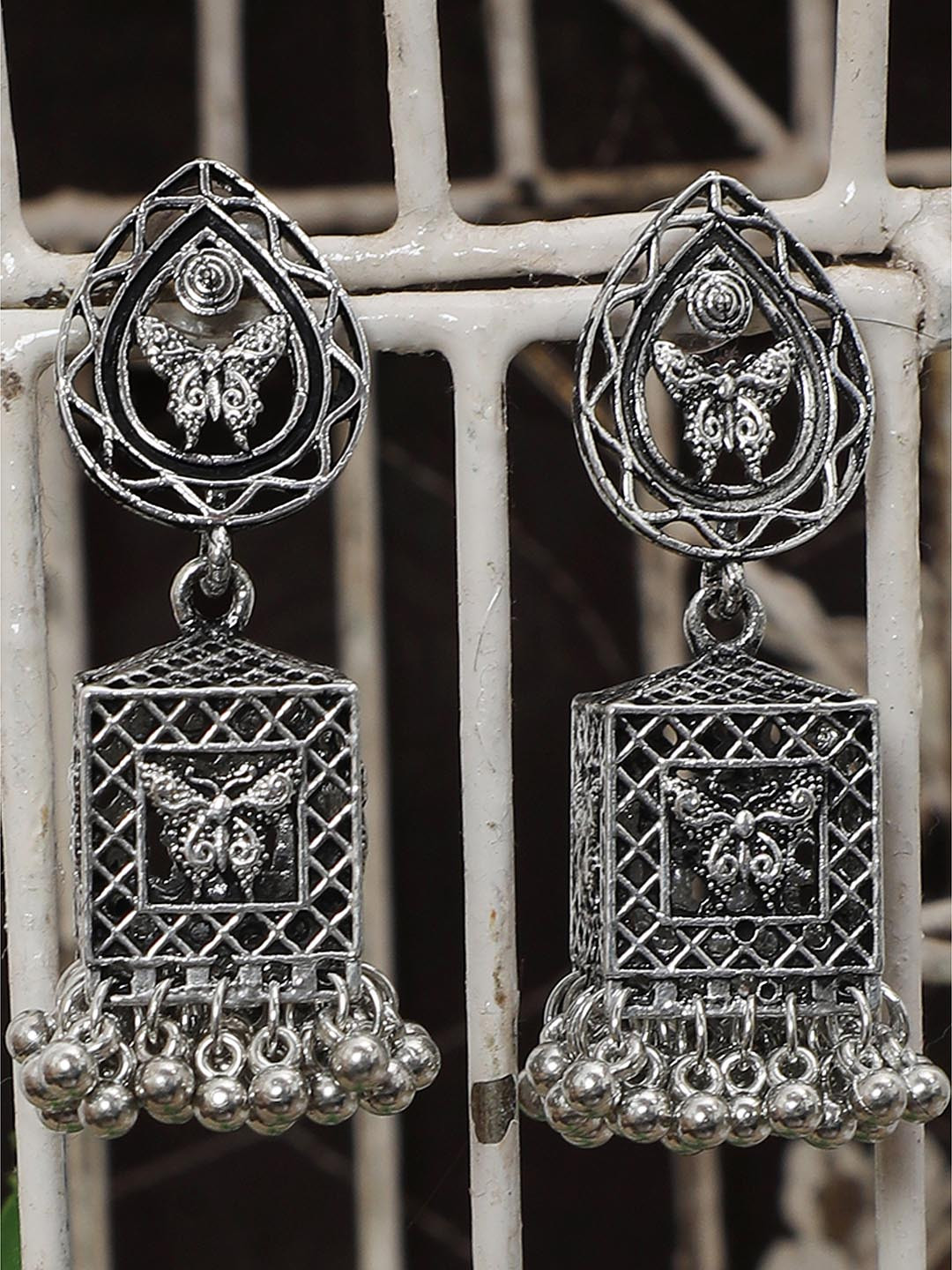 

FFC -Fashion For Choice Contemporary Jhumkas Earrings, Silver