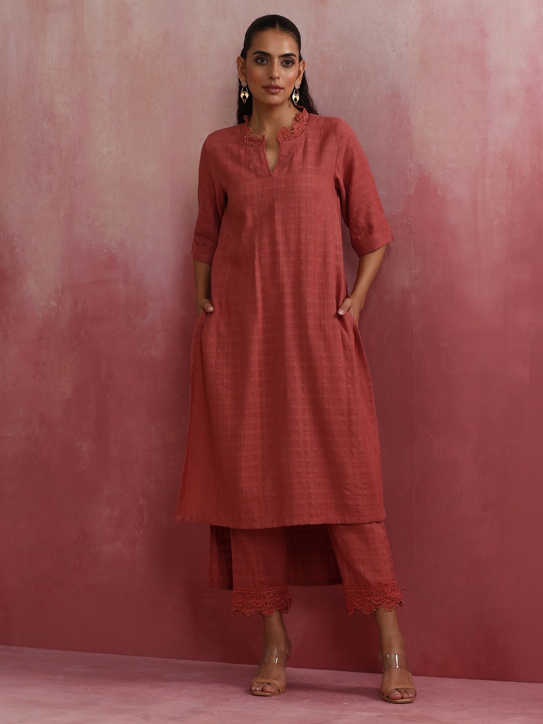 

trueBrowns Women Regular Kurta with Trousers, Peach