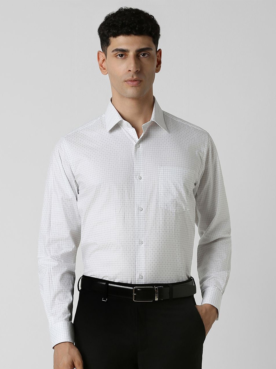 

Van Heusen Men Opaque Formal Shirt, White