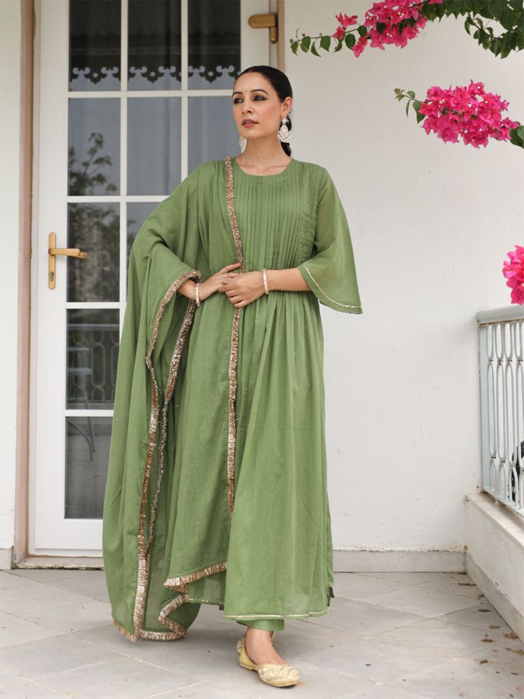 

PHEETA Women Regular Kurta with Trousers & With Dupatta, Green