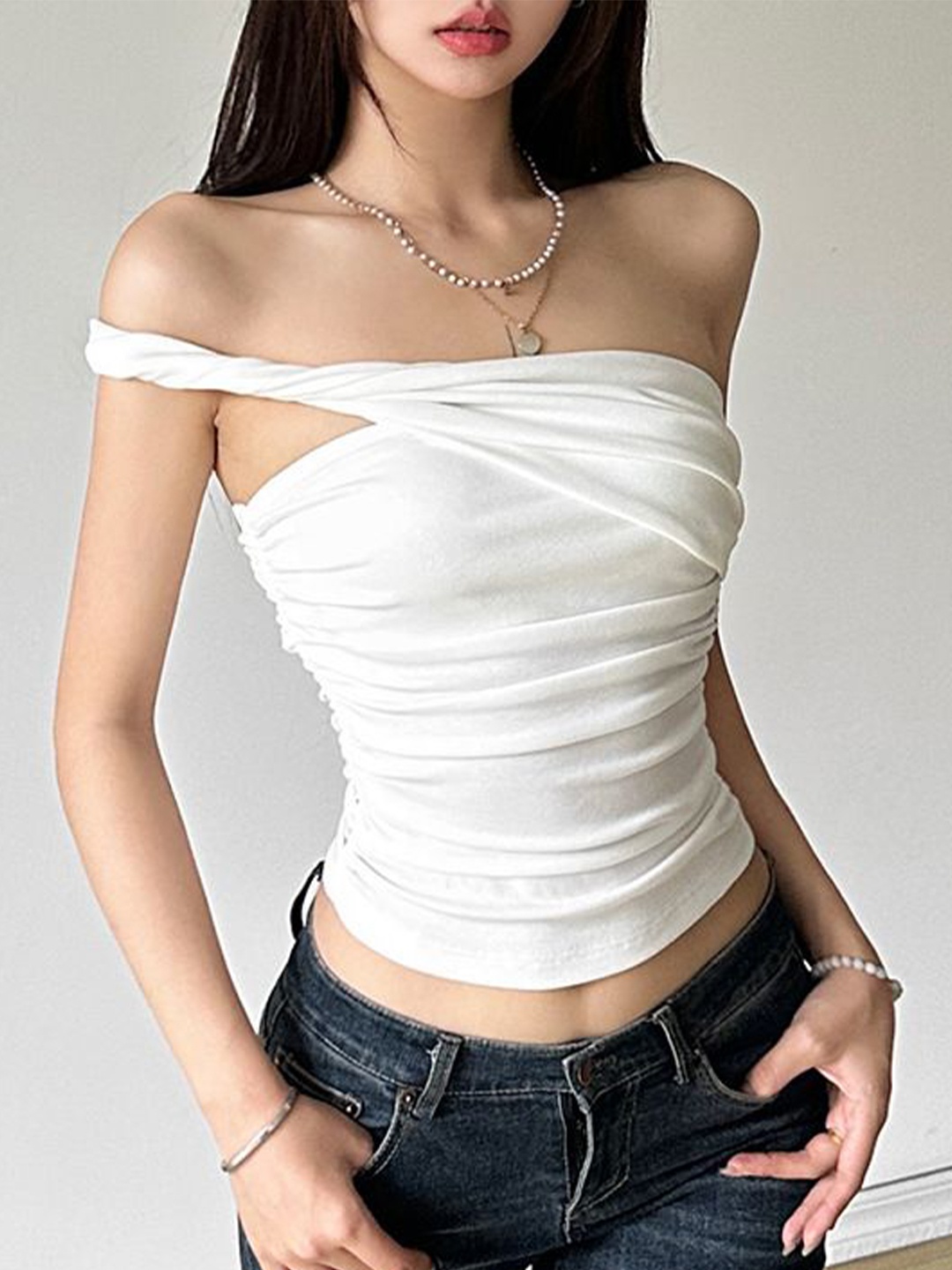 

StyleCast x Revolte Women Off-Shoulder Bardot Crop Top, White