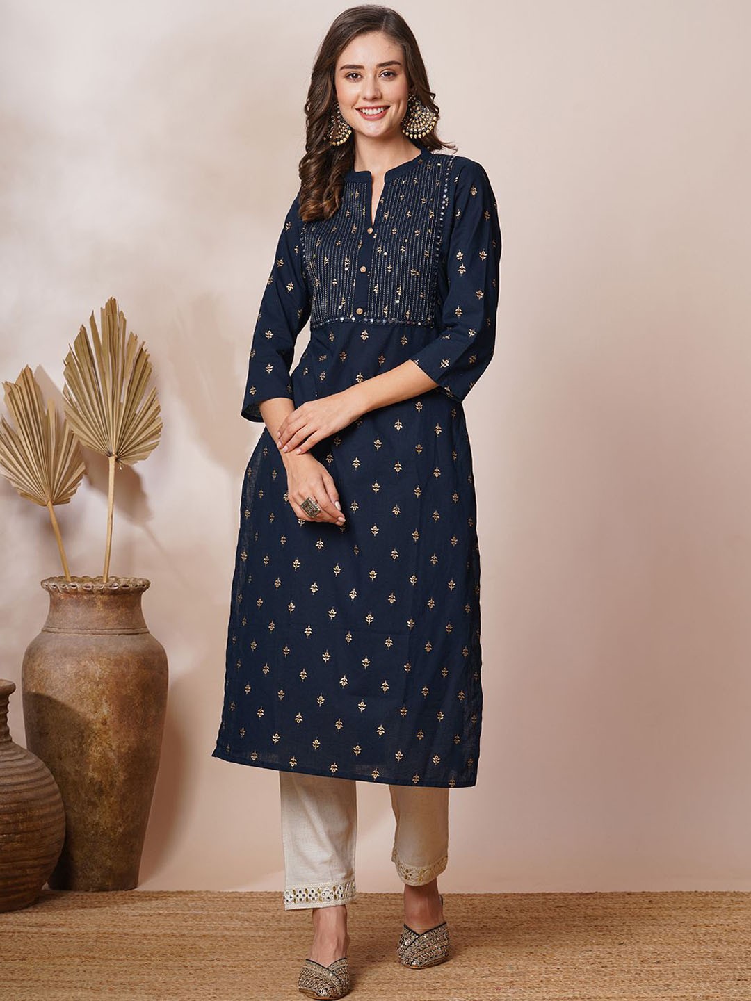 

FASHOR Women Ethnic Motifs Printed Thread Work Kurta, Navy blue