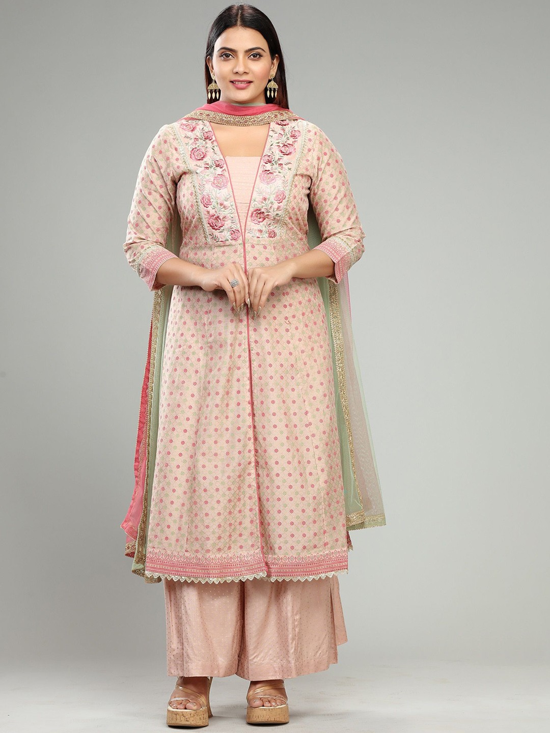 

COTTON CULTURE Women Floral Embroidered Regular Kurta with Sharara & With Dupatta, Peach