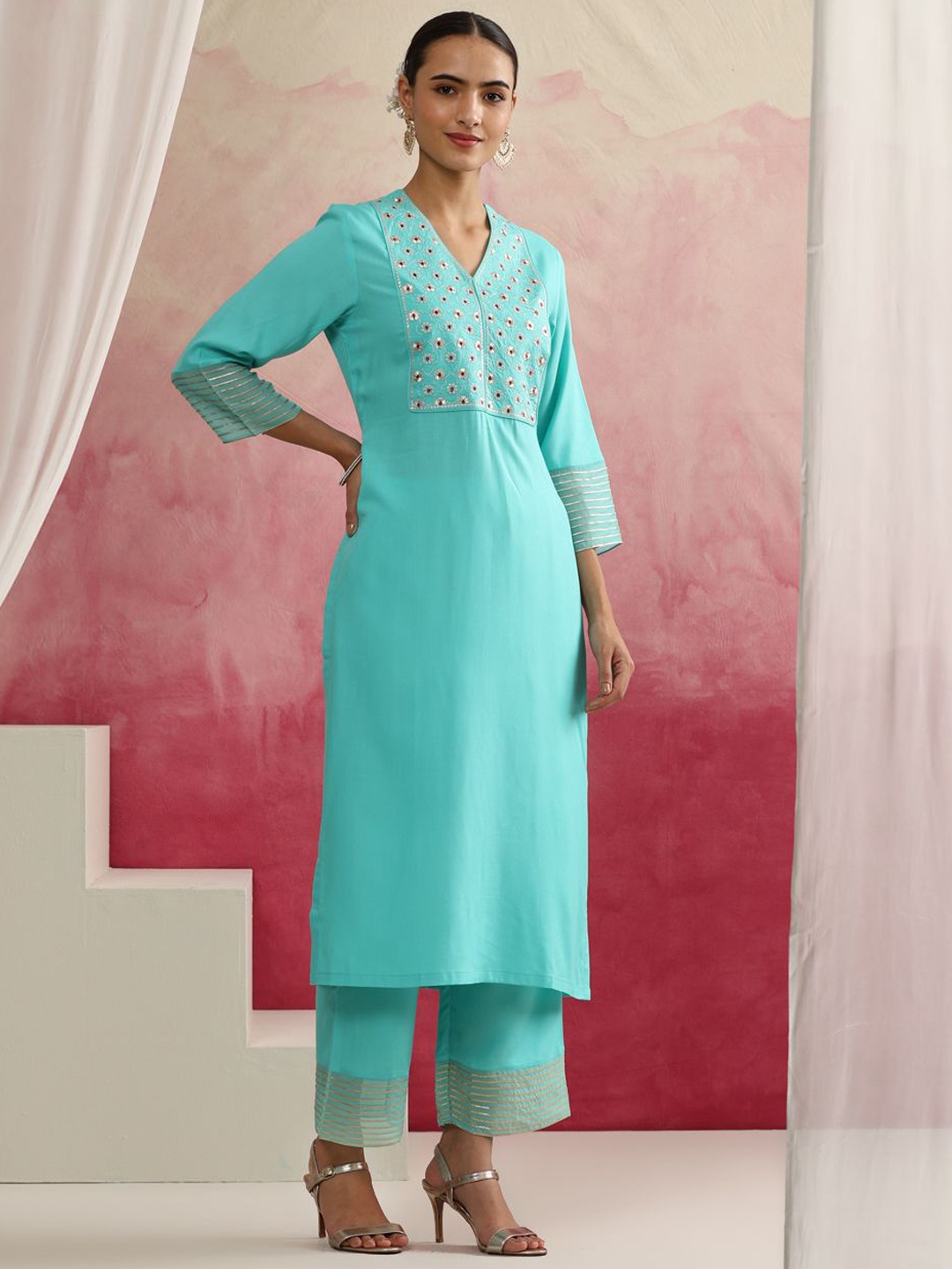 

Khushal K Floral Yoke Design Sequinned V-Neck Straight Kurta With Palazzos & Dupatta, Turquoise blue