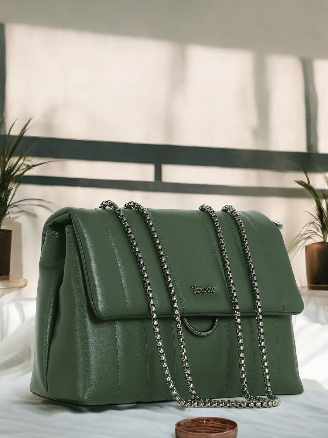 

Exotic PU Structured Handheld Bag, Green