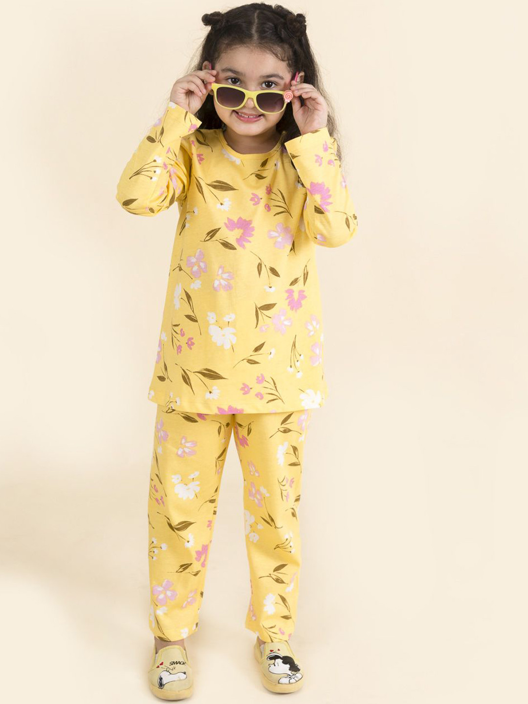 

pspeaches Girls Pure Cotton Round Neck Night suit, Yellow