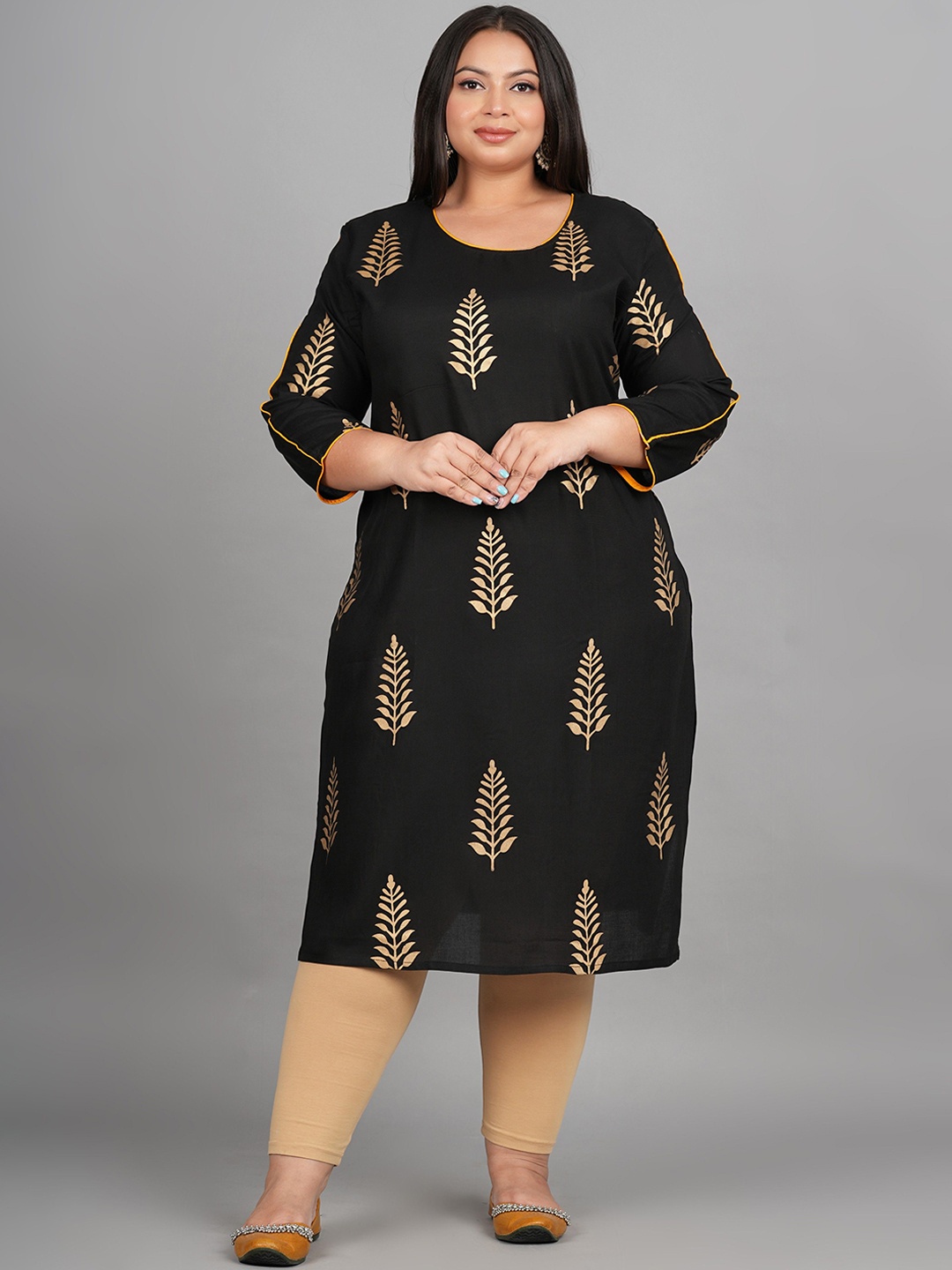 

KALINI Round Neck Ethnic Motifs Printed Gotta Patti Straight Kurta, Black
