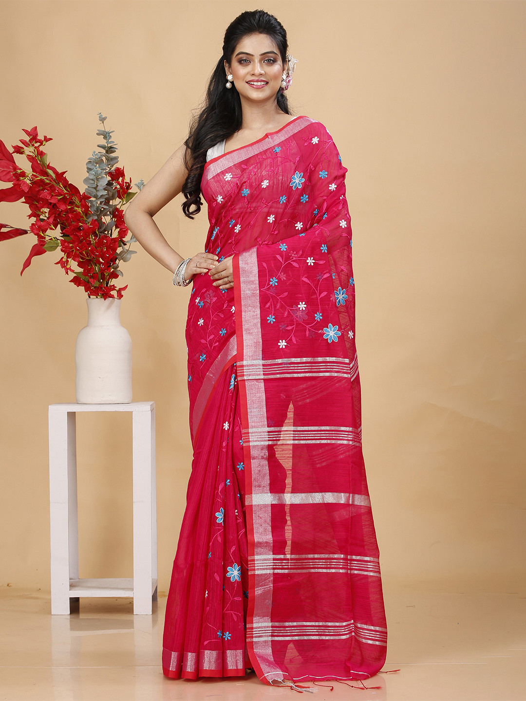 

SLAGHA Floral Zari Taant Saree, Pink