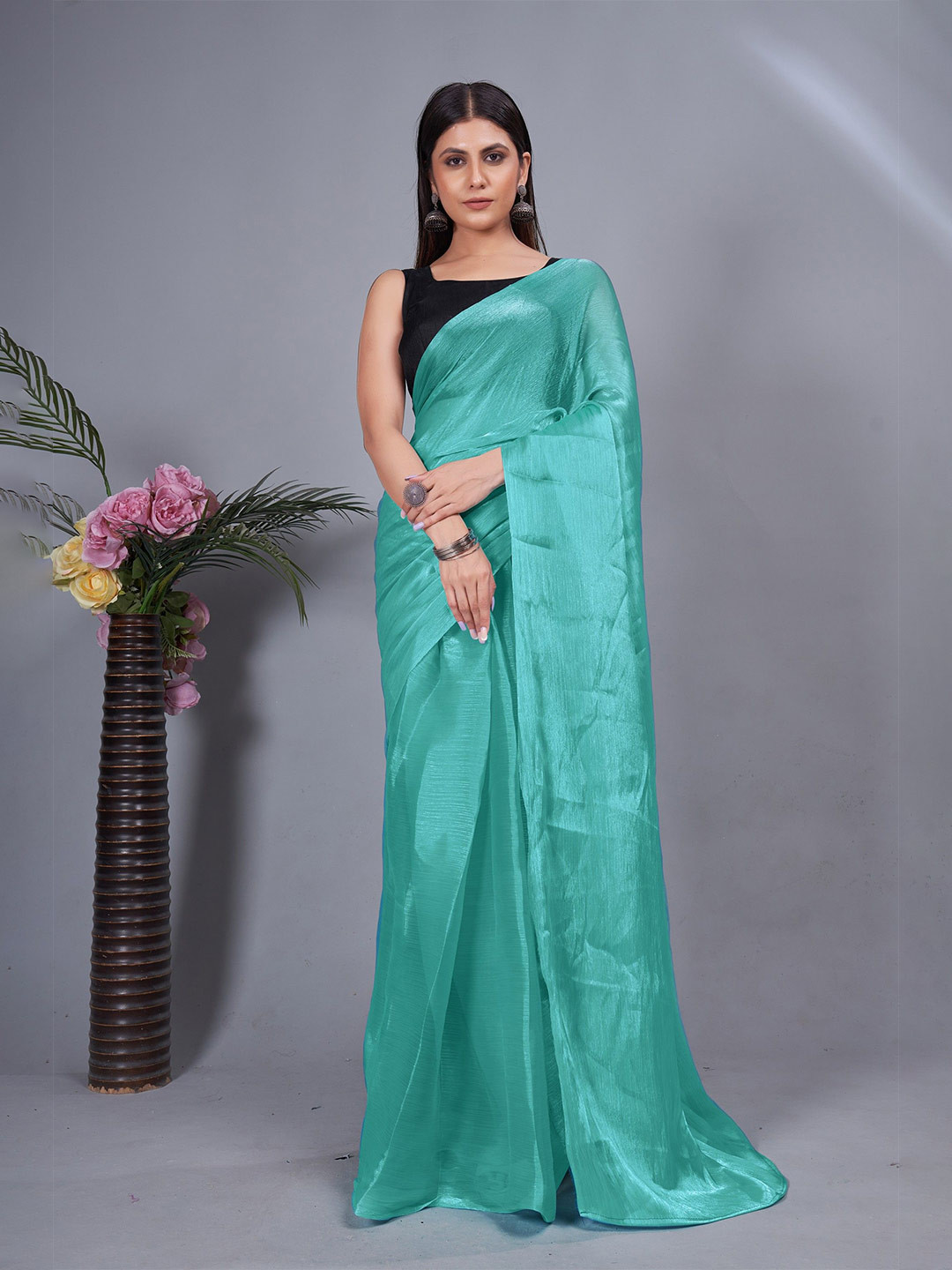 

Reeta Fashion Solid Ready to Wear Saree, Teal