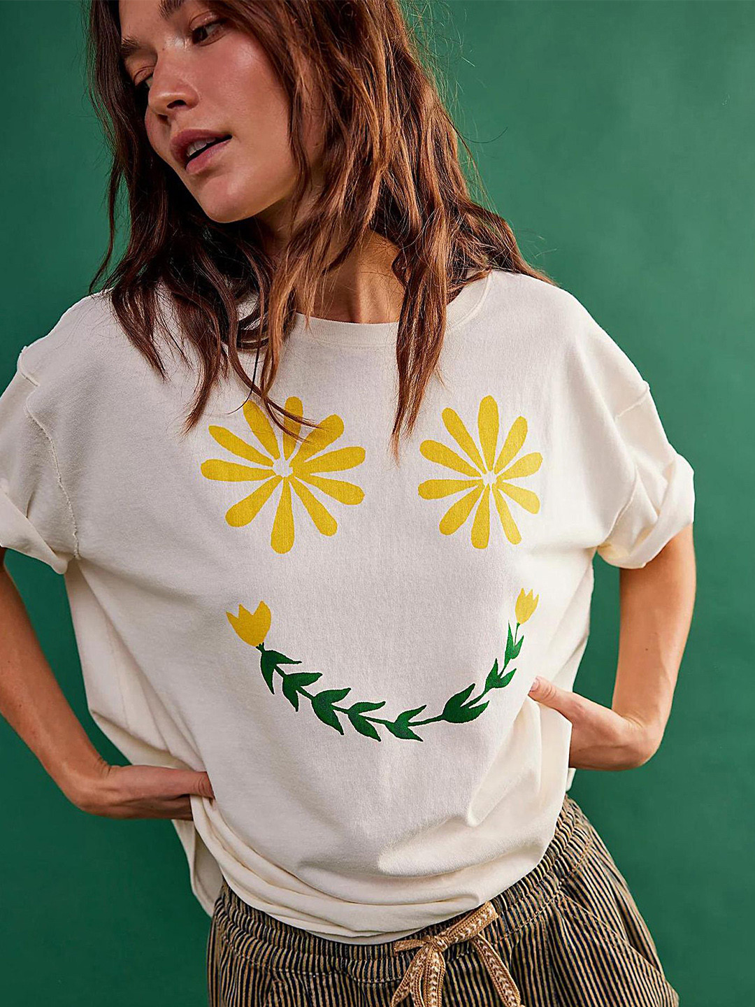 

LULU & SKY Floral Print Extended Sleeves Top, White