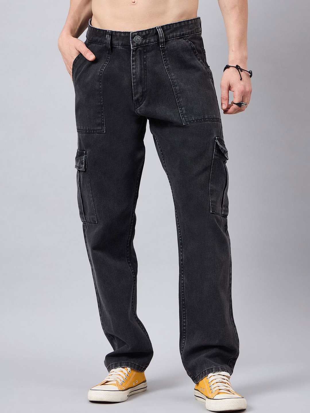 

STUDIO NEXX Men Relaxed Fit Low-Rise Cargo Jeans, Black