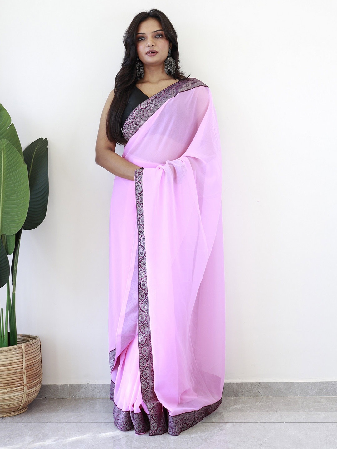

Reeta Fashion Zari Solid Pure Georgette Ready to Wear Saree, Purple