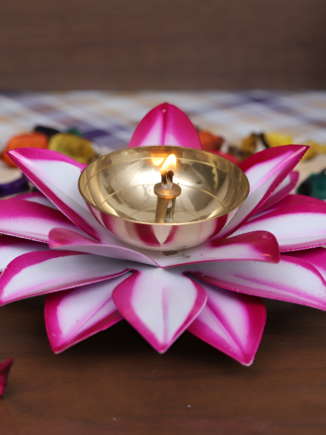 

PockMAN Pink & White Candle Holder