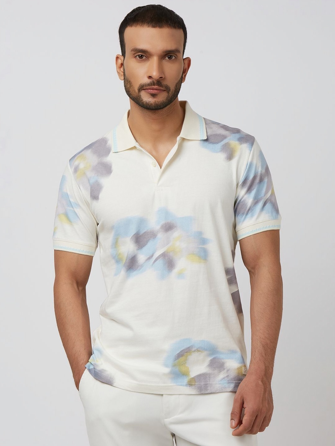 

Mufti Men Floral Dyed Polo Collar Tropical Pockets Slim Fit T-shirt, Off white