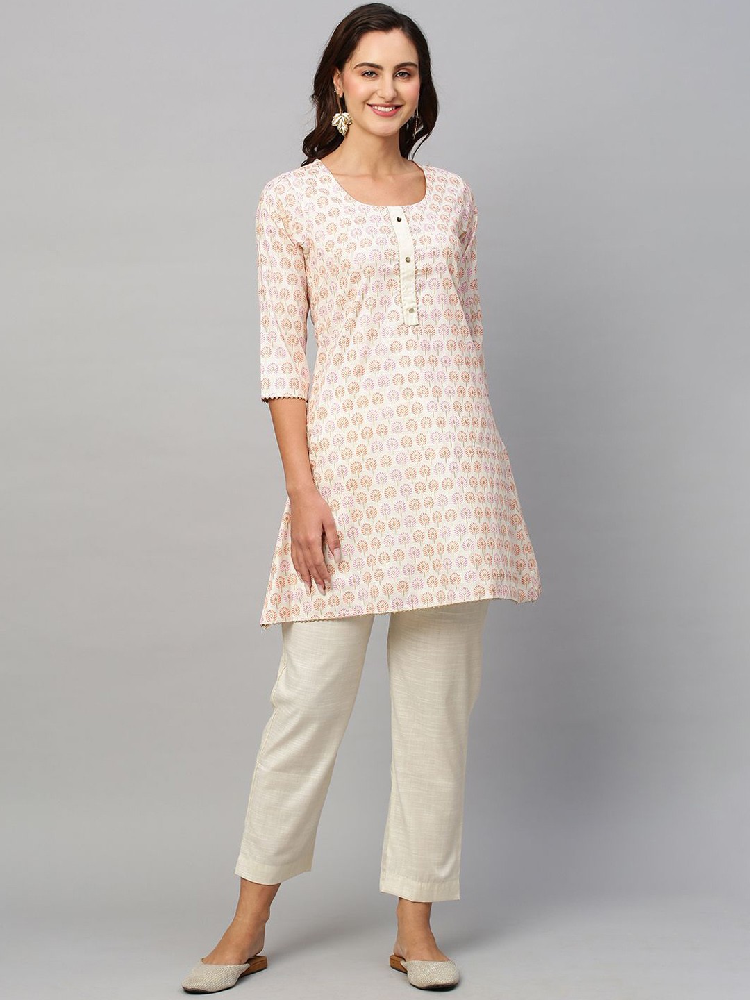 

Sangria White & Pink Ethnic Motifs Printed Pure Cotton Straight Kurta With Trousers