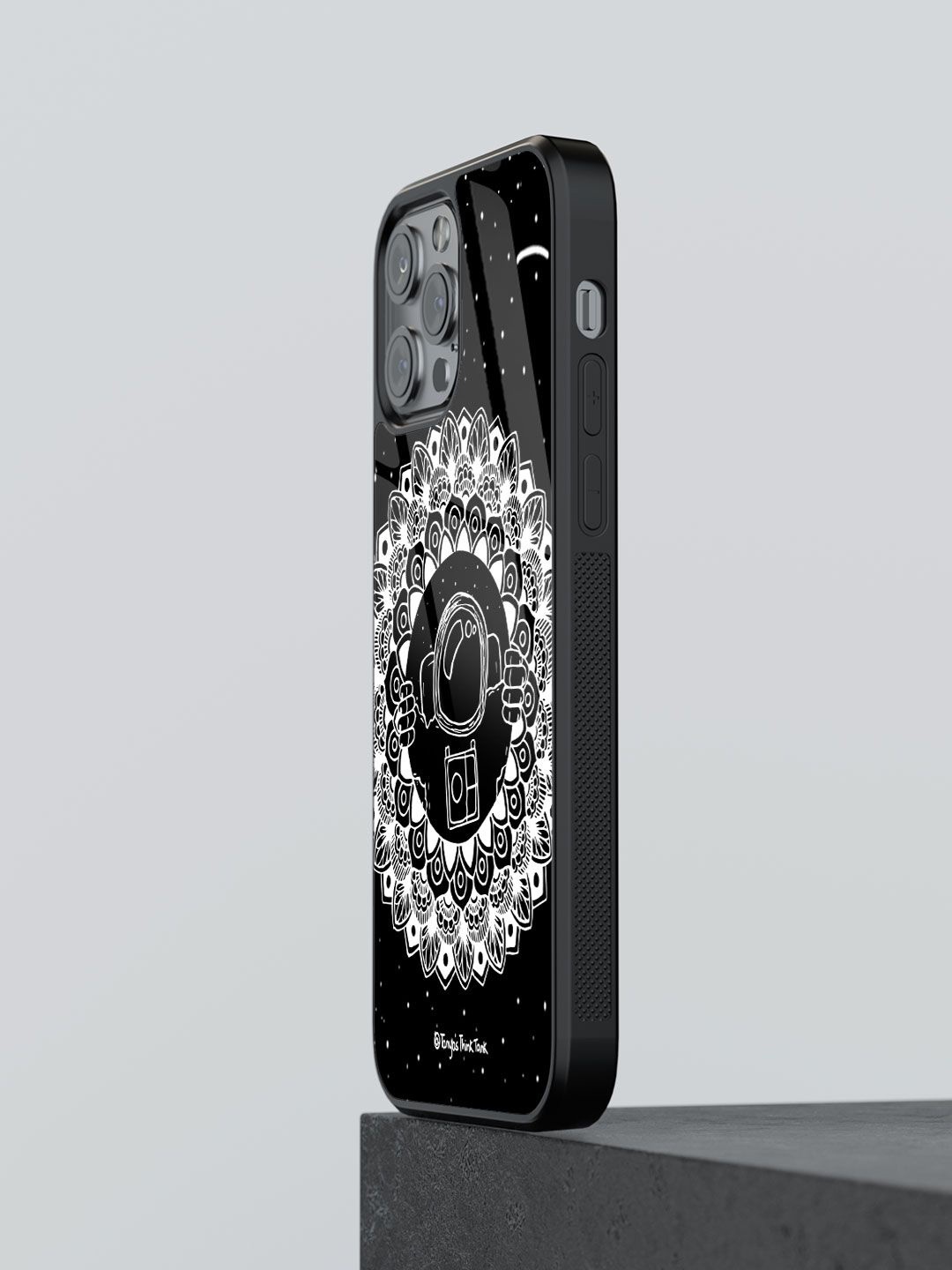 

macmerise Abstract Printed iPhone 12 Pro Back Case Mobile Accessories, Black