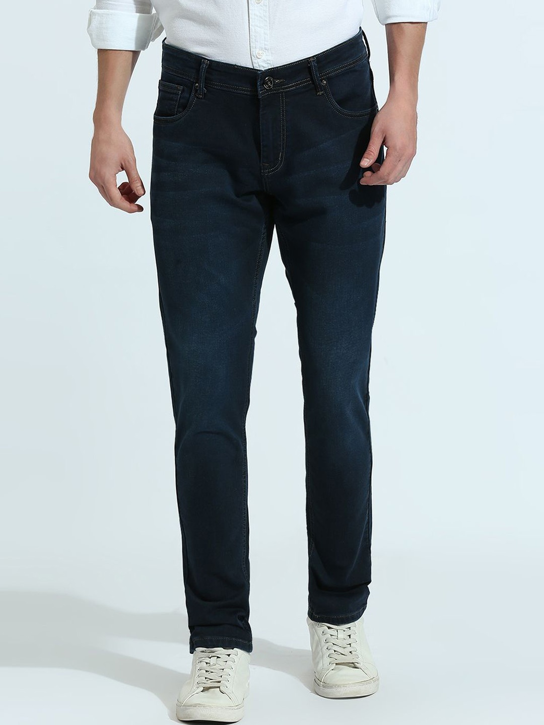 

Klub Fox Men Slim Fit Mid-Rise Light Fade Jeans, Blue