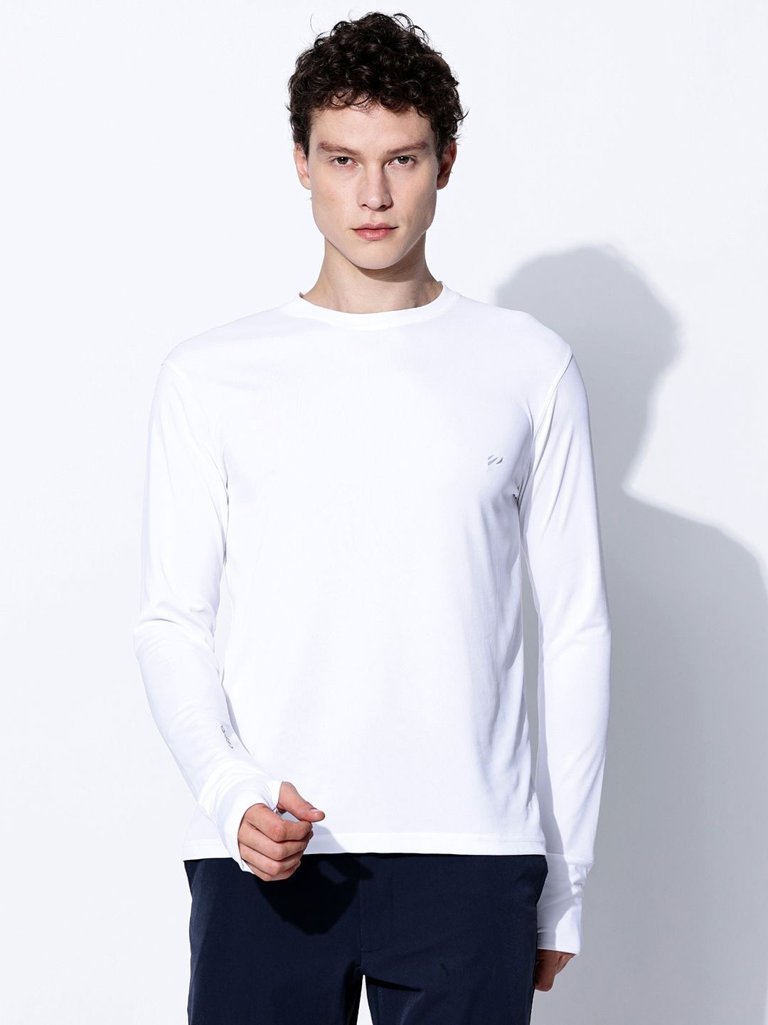 

BLUE TYGA Men Sunscreen with UPF 50+ Anti Odour Solid Round Neck T-shirt, White