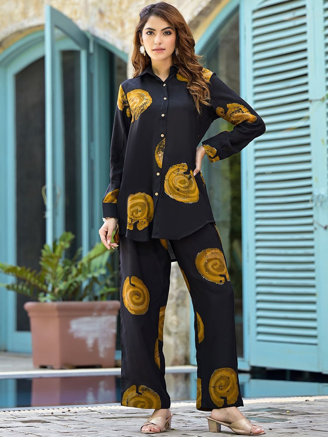 

Divena Printed Shirt With Trouser, Black