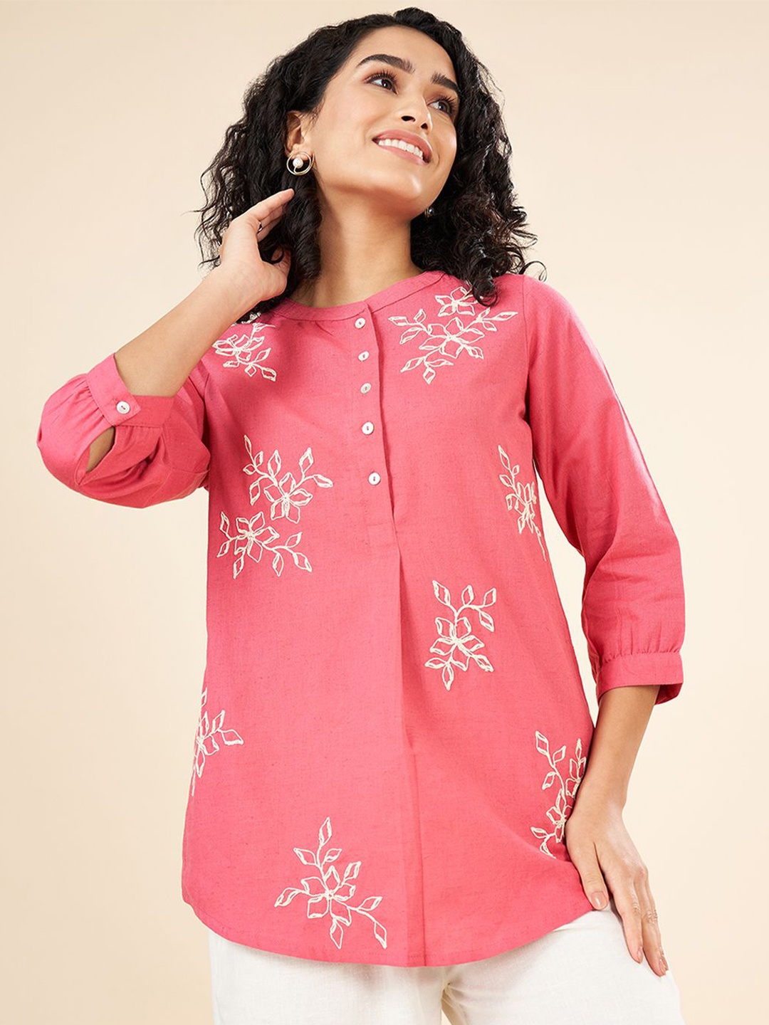 

AKKRITI BY PANTALOONS Women Cotton Mandarin Collar Embroidered Tunic, Red