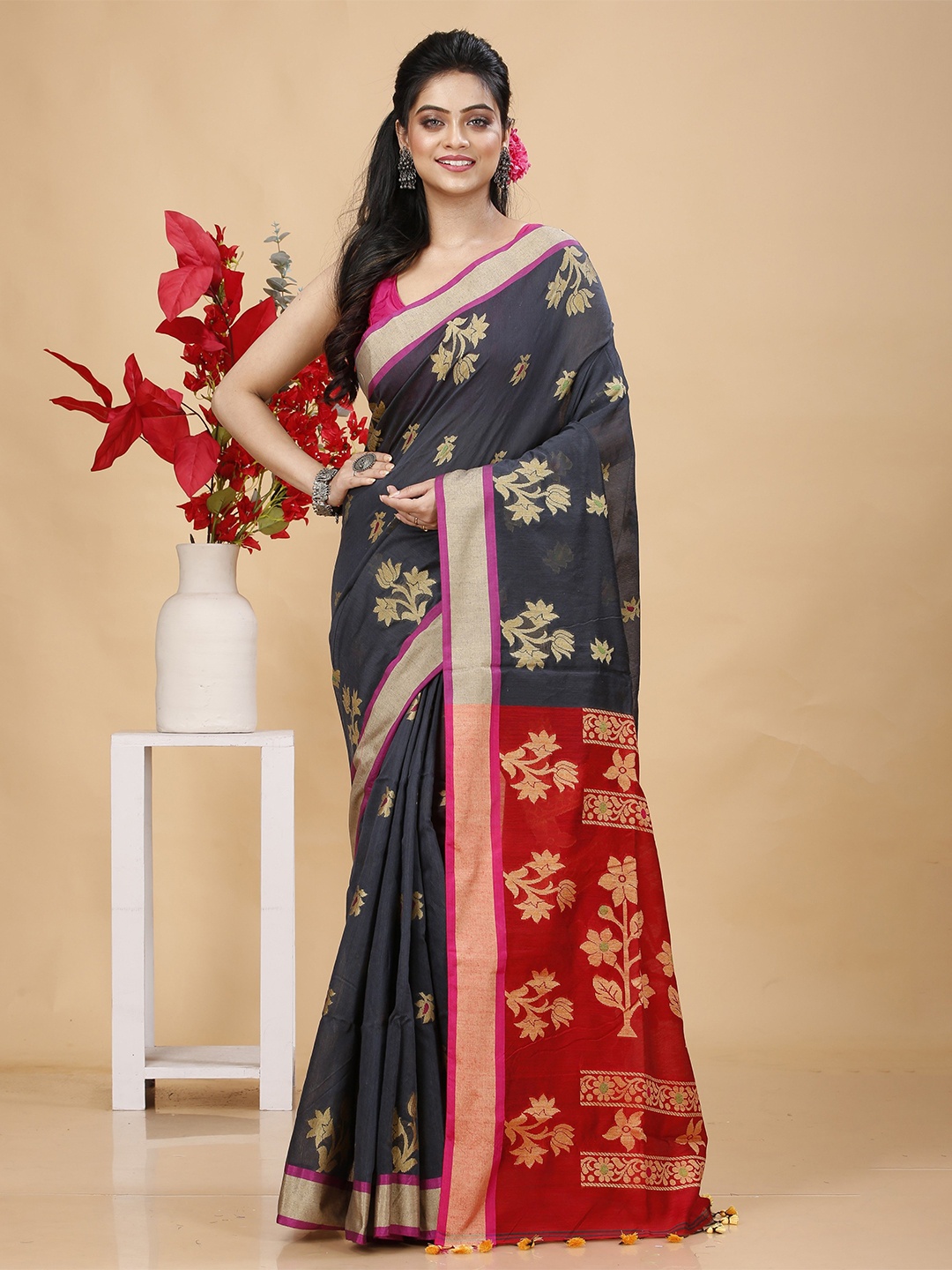 

SLAGHA Floral Zari Taant Saree, Navy blue