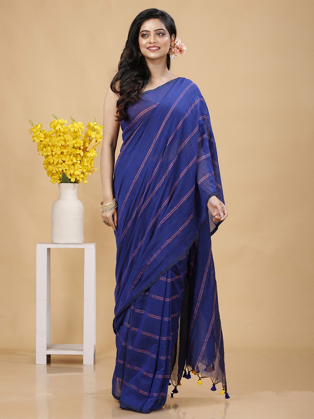 

SLAGHA Striped Pure Cotton Taant Saree, Blue