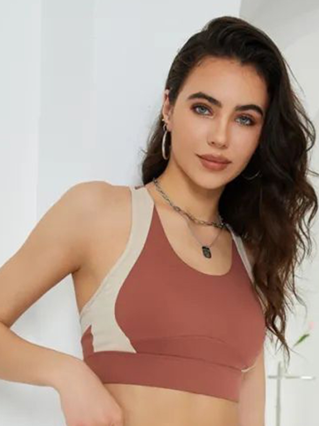 Munaafi Colourblocked Full Coverage Lightly Padded Workout Bra, Orange