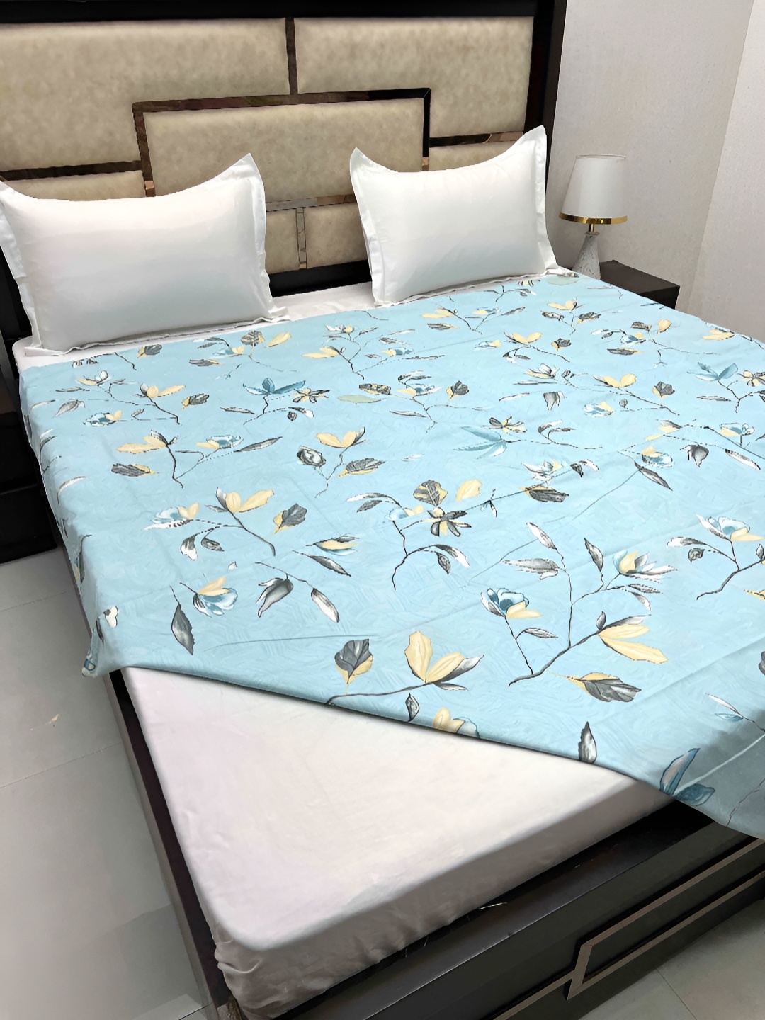 

Pure Decor Blue & Yellow Printed Pure Cotton Duvet Cover With Zipper