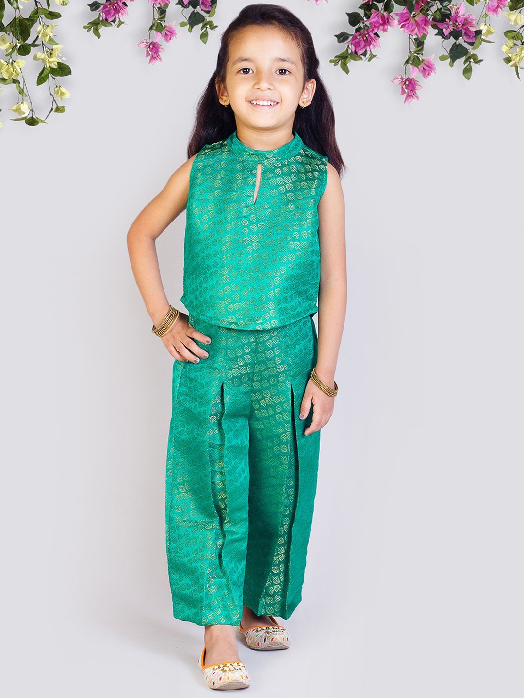 

Tangerine Closet Self Design Top With Palazzo, Green