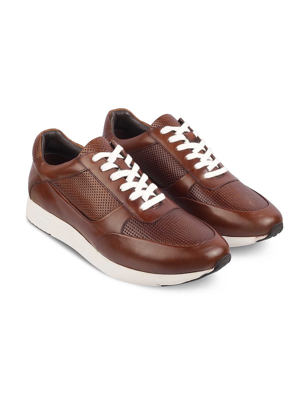 

Tresmode Men Textured Regular Height Leather Sneakers, Tan
