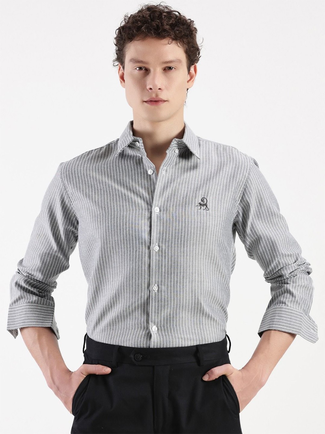 

MISCHIEF MONKEY Men Classic Tailored Fit Opaque Striped Casual Shirt, Black