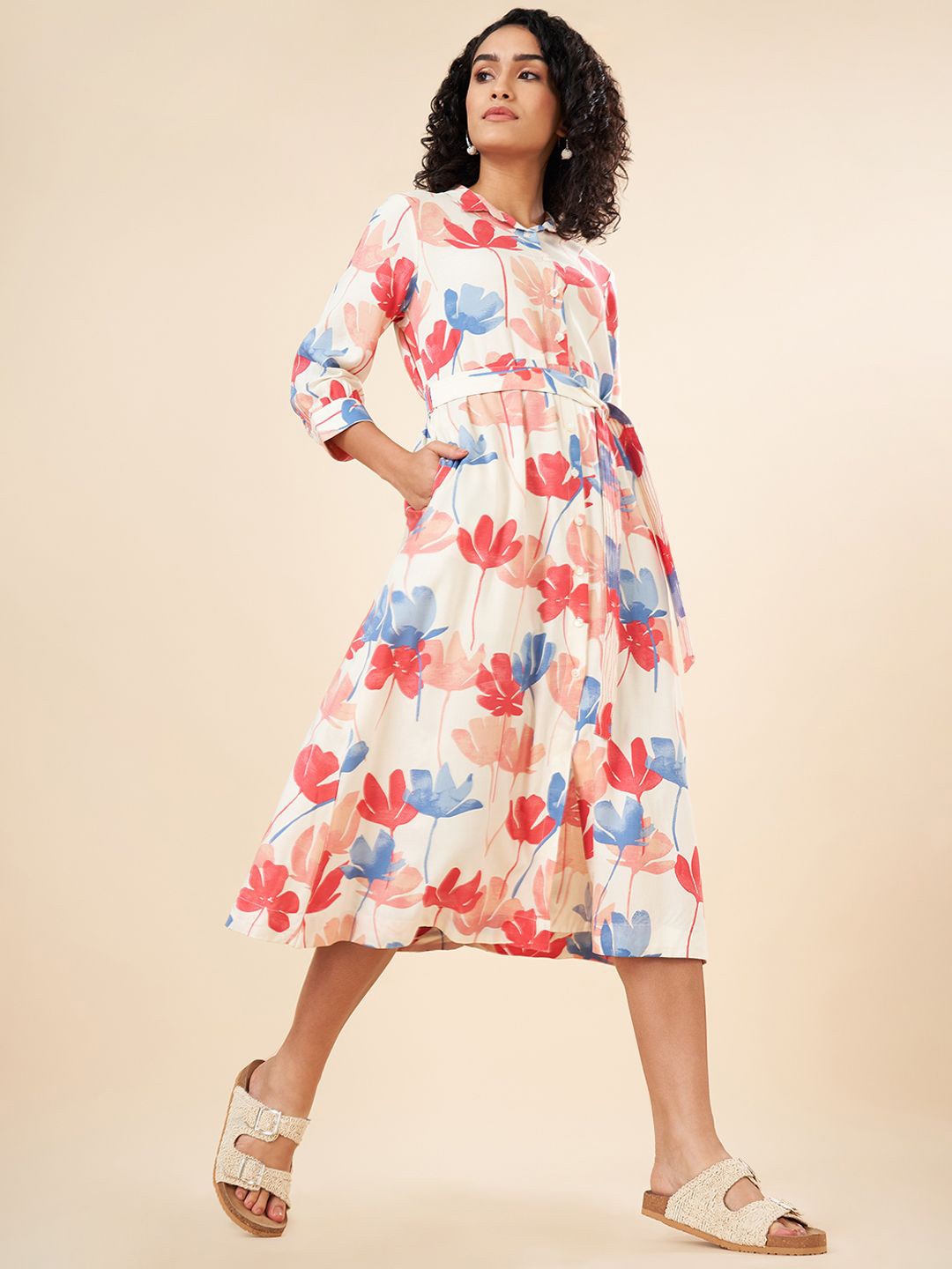 

AKKRITI BY PANTALOONS Shirt Collar Fit & Flare Floral Midi Dress, Red