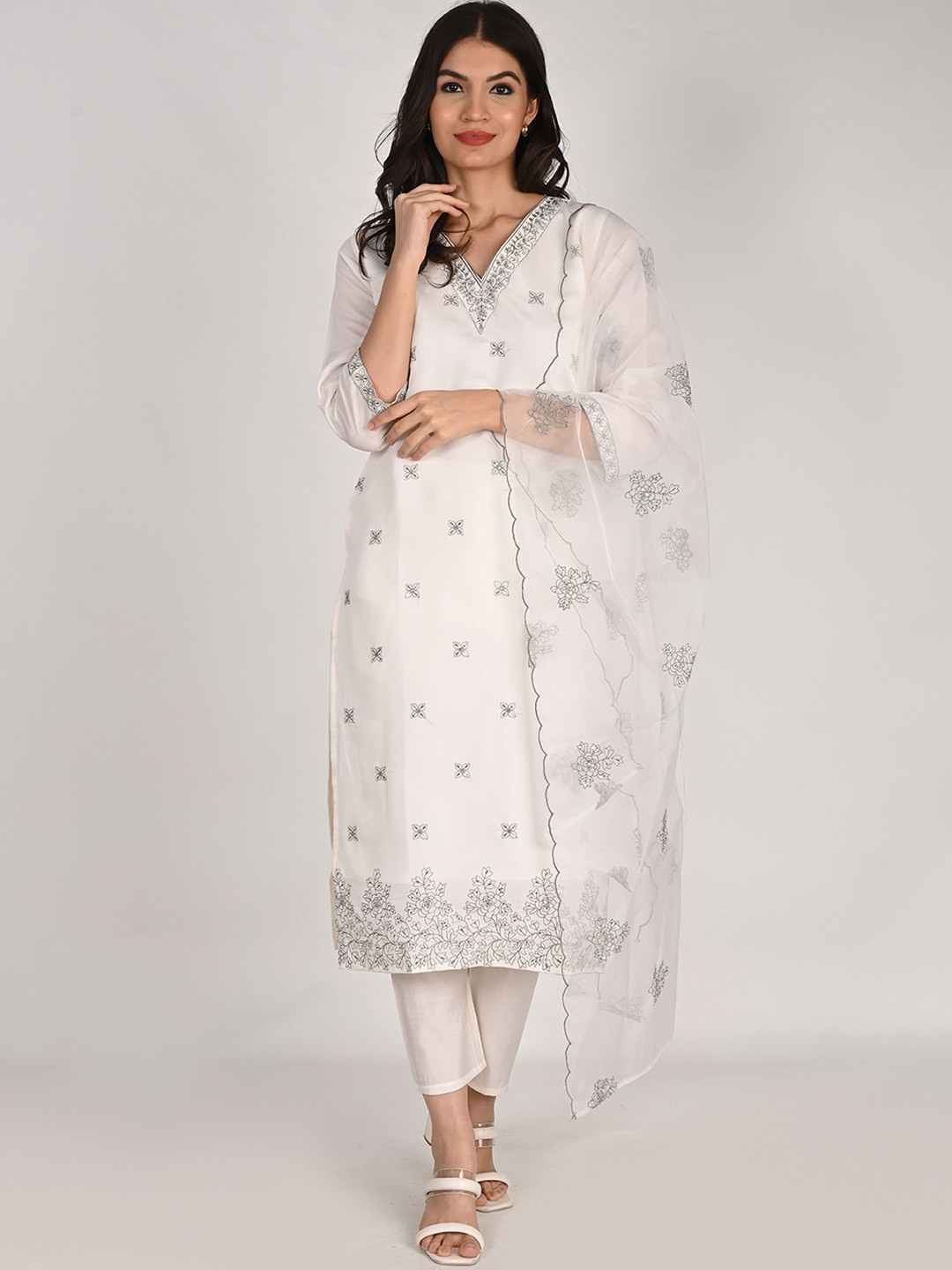 

Girly Girls Floral Embroidered V-Neck Pure Cotton Straight Kurta With Palazzos & Dupatta, White