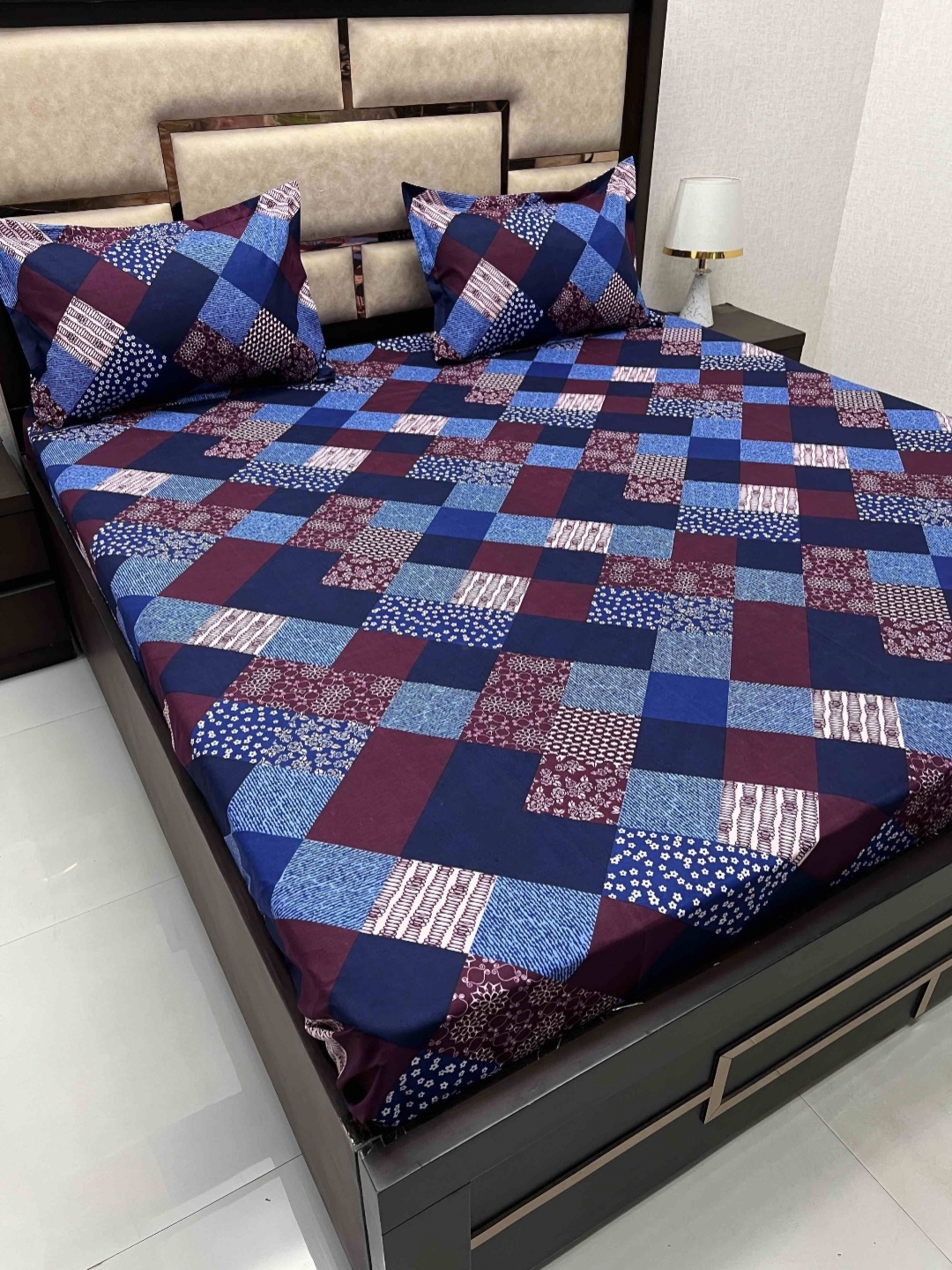 

Pure Decor Amulya Blue Geometric Printed Cotton 300 TC Queen Bedsheet & 2 Pillow Covers