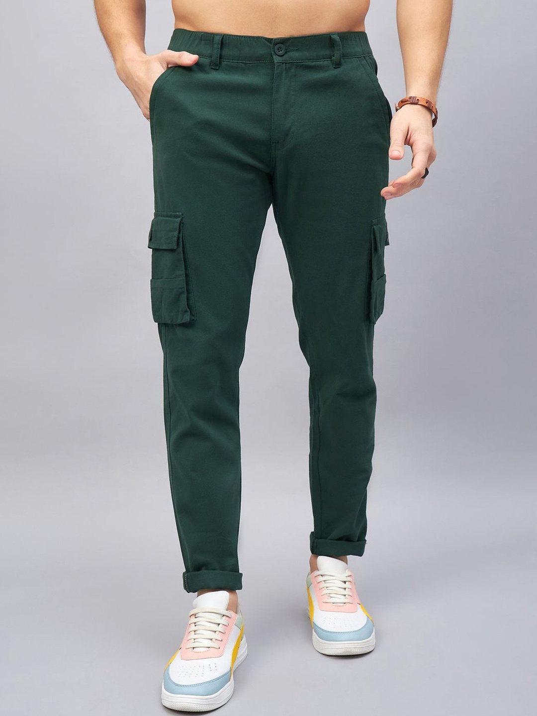 

STUDIO NEXX Men Tailored Fit Mid-Rise Cotton Cargos Trousers, Green