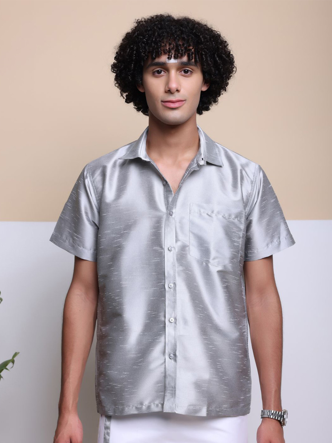 

FILO HEVIS Men Silk Solid Lungi Shirt, Silver