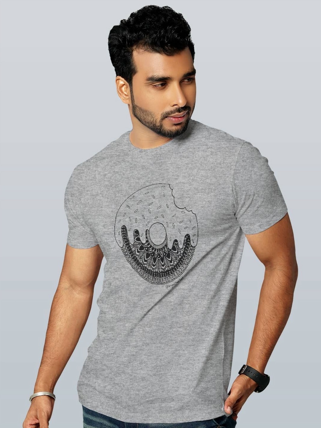 

macmerise Men Printed Pockets T-shirt, Grey