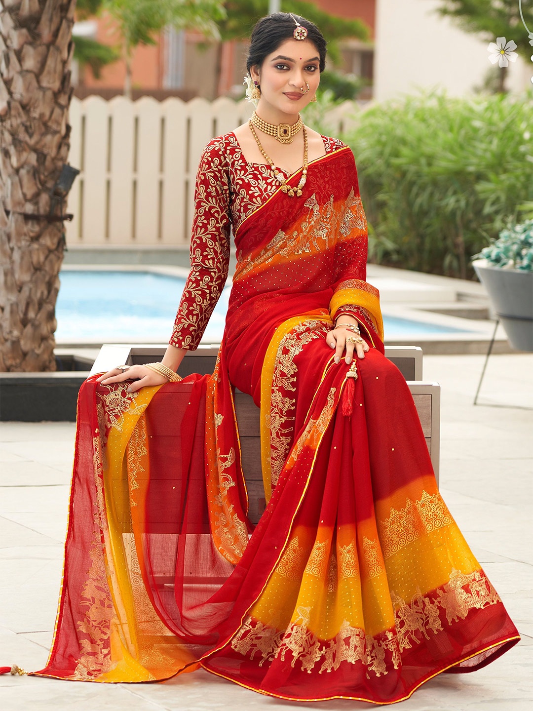 

VIRICA Ethnic Motifs Soft Saree, Red