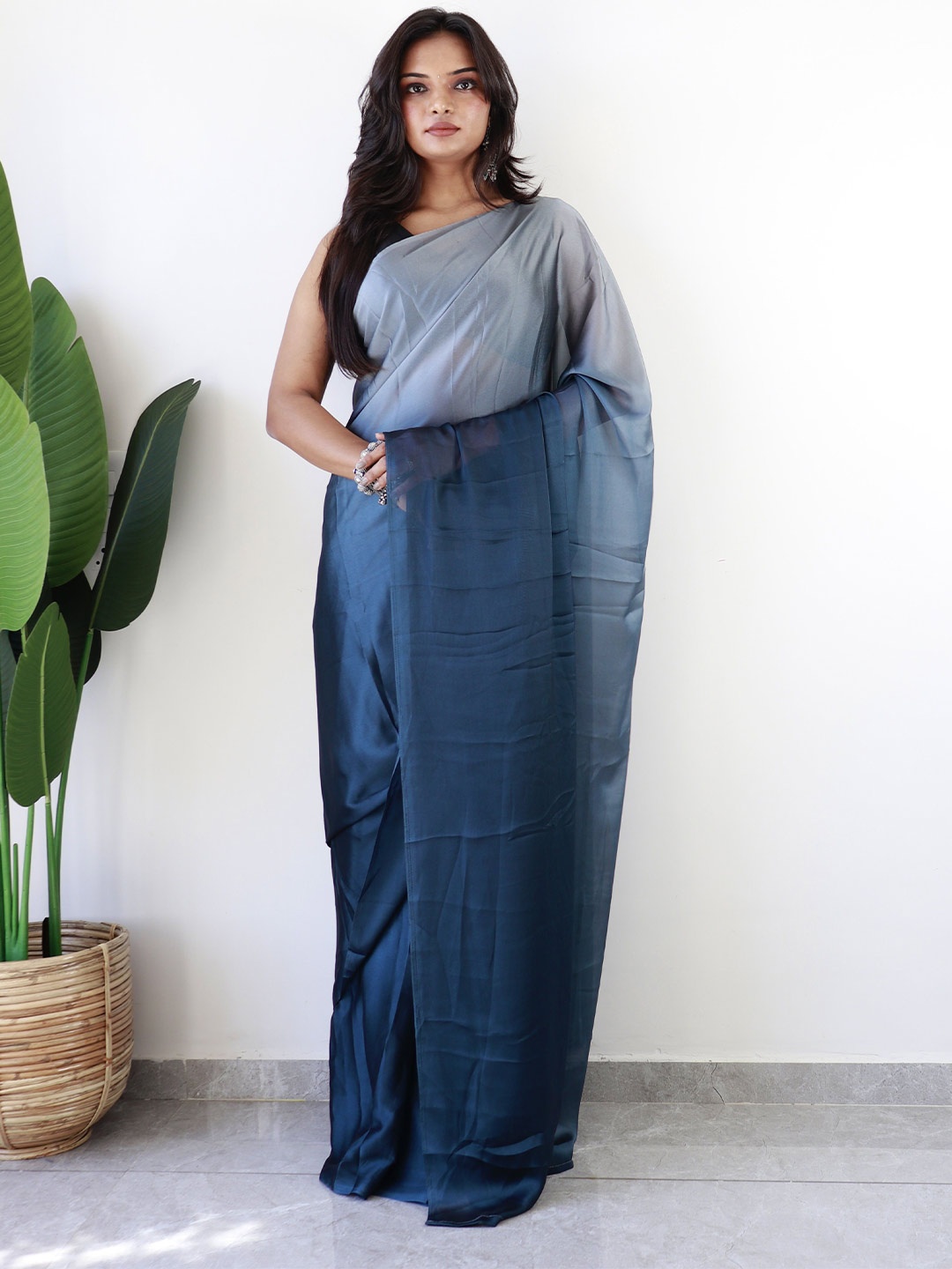 

Reeta Fashion Ombre Pure Georgette Ready to Wear Saree, Teal