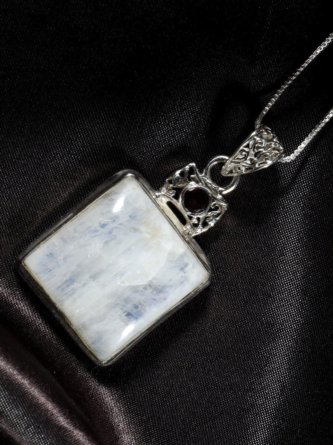 

Exotic India Square Rainbow Moonstone with Faceted Garnet Sterling Silver Pendant