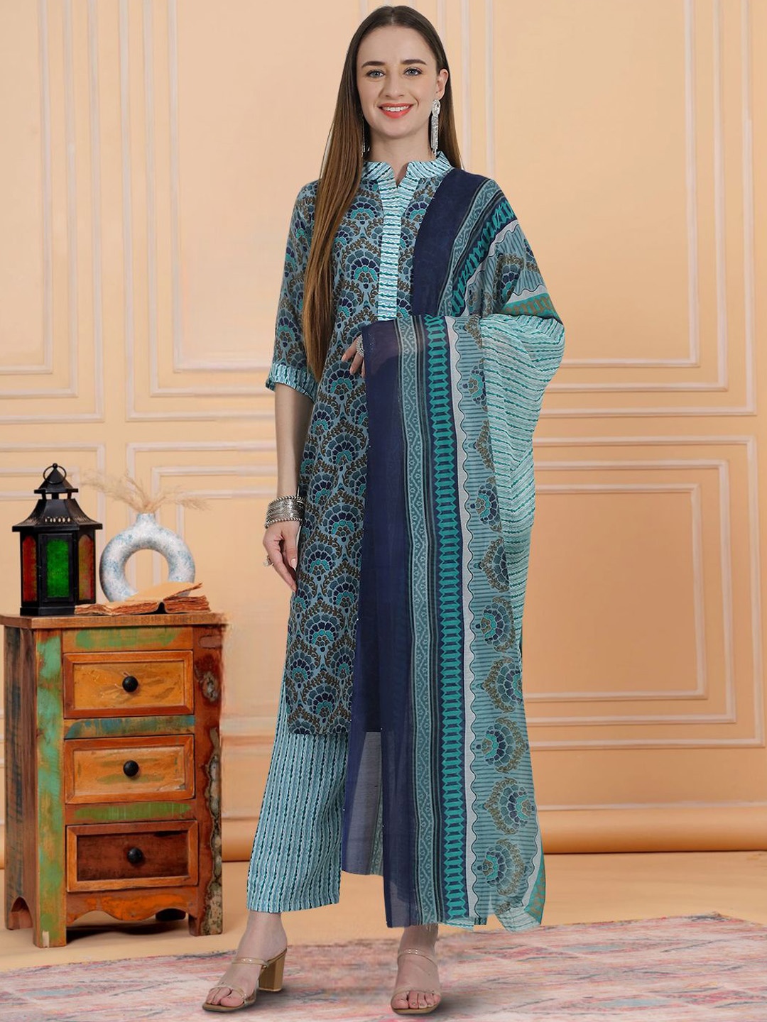 

7Threads Floral Printed Band Collar Pure Cotton Kurta with Trousers & Dupatta, Teal