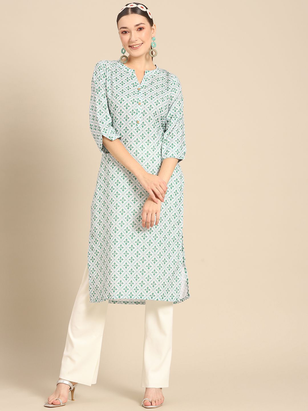 

Sangria Green Floral Printed Mandarin Collar Straight Kurta