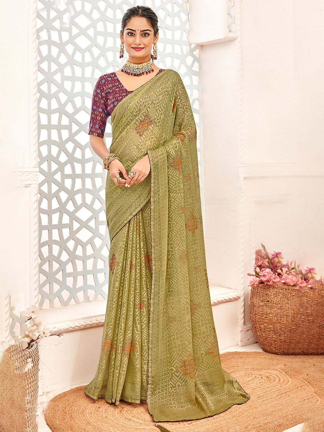

VIRICA Soft Printed Saree With Blouse Piece, Green