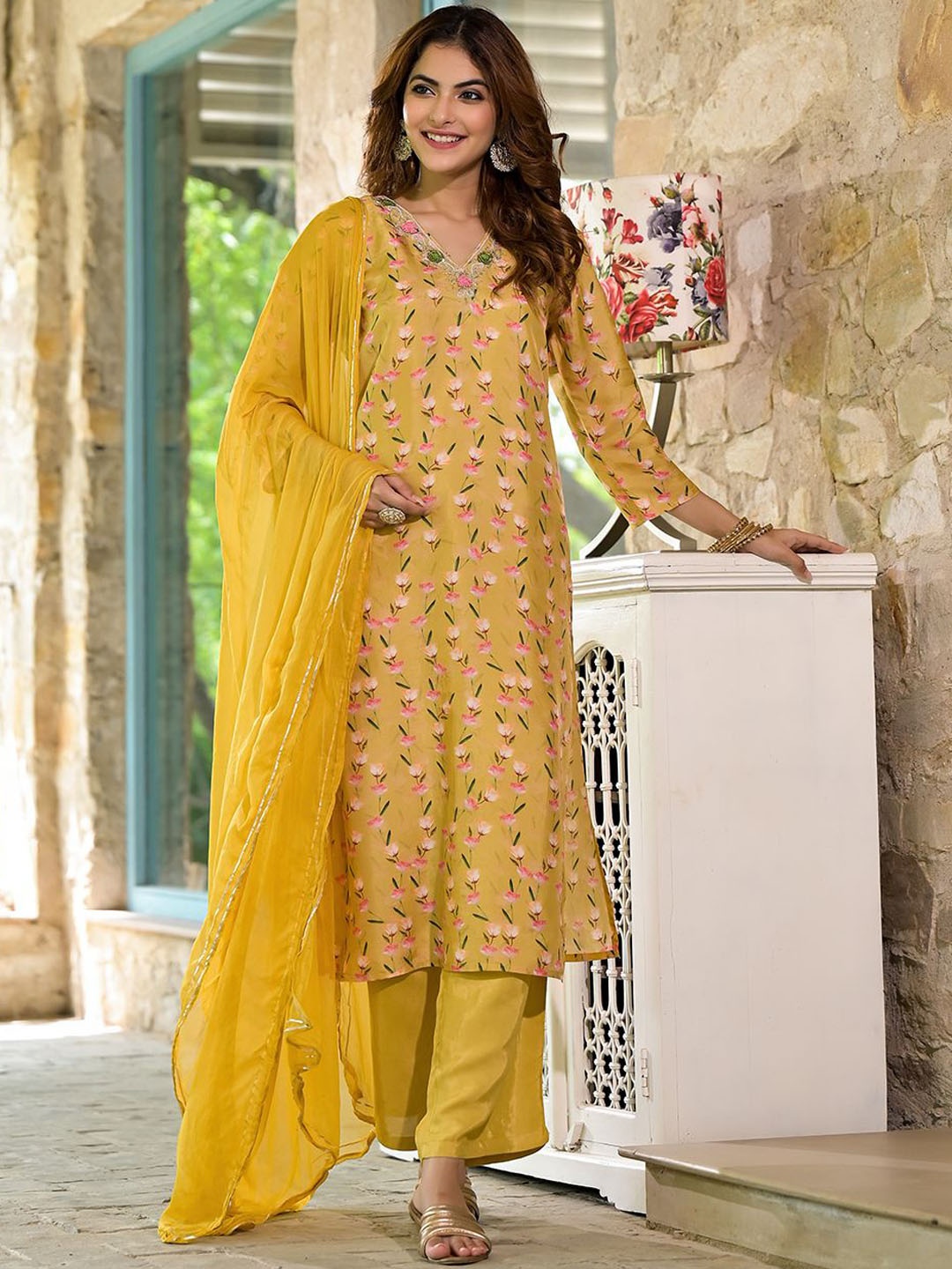 

Divena Floral Printed Beads & Stones Straight Kurta With Palazzos & Dupatta, Yellow