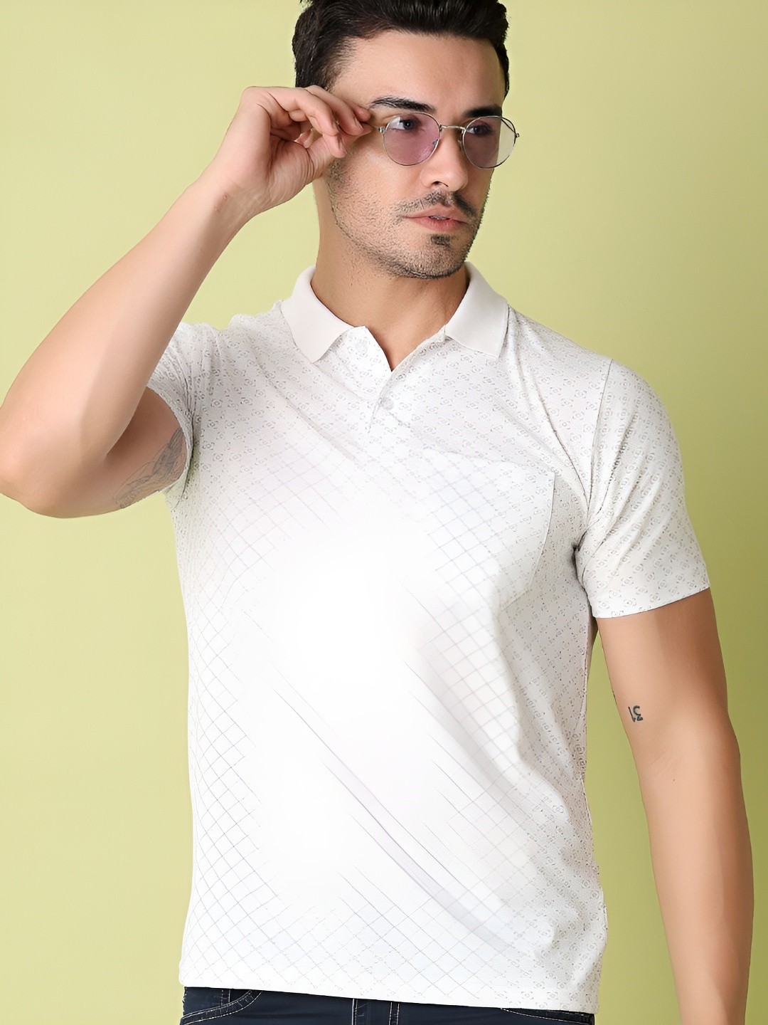 

V-Mart Men Polo Collar Pockets Slim Fit Solid T-shirt, White