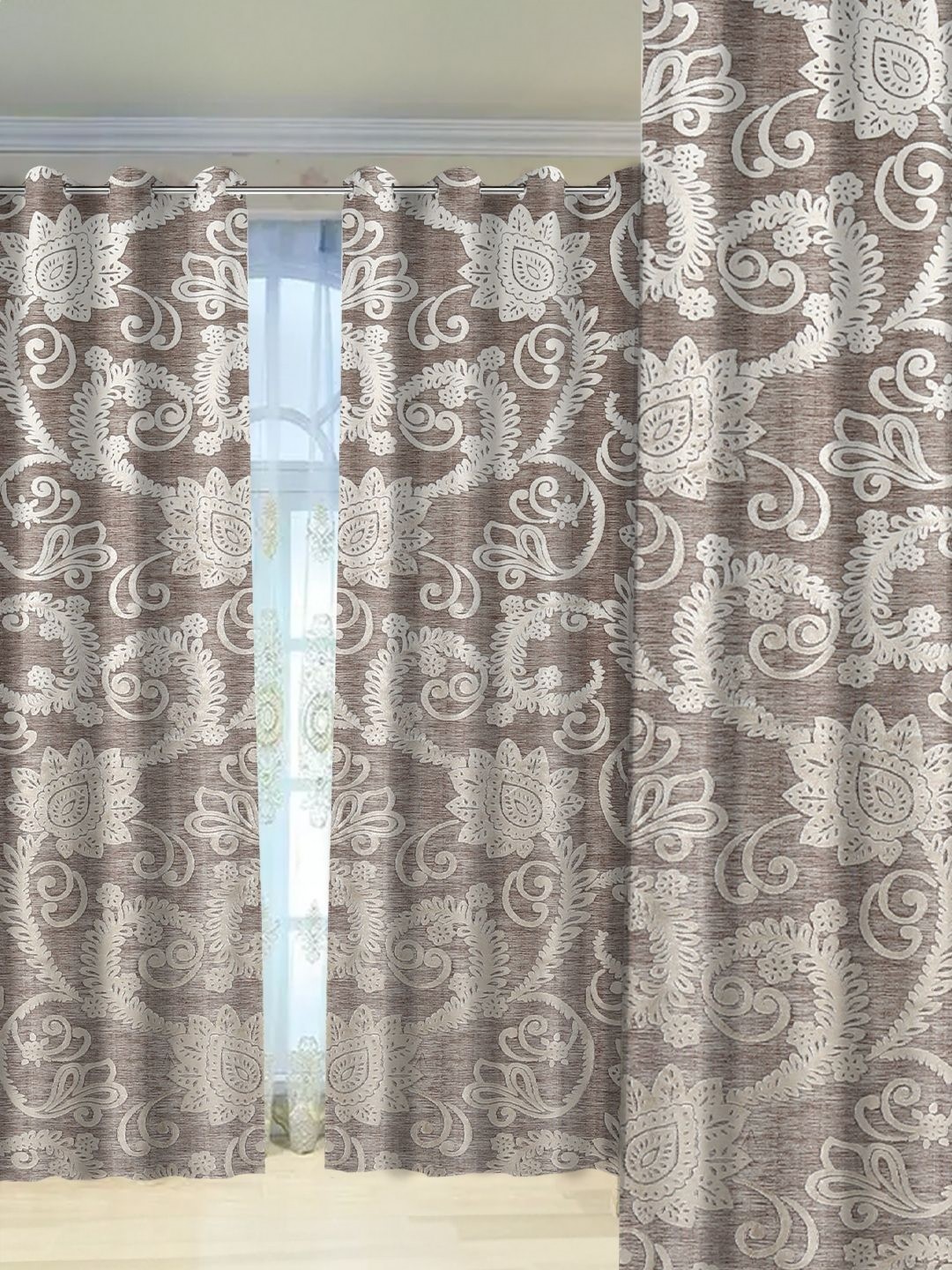 

Tesmare Premium Brown Ethnic Motifs Room Darkening Jacquard Window Curtain