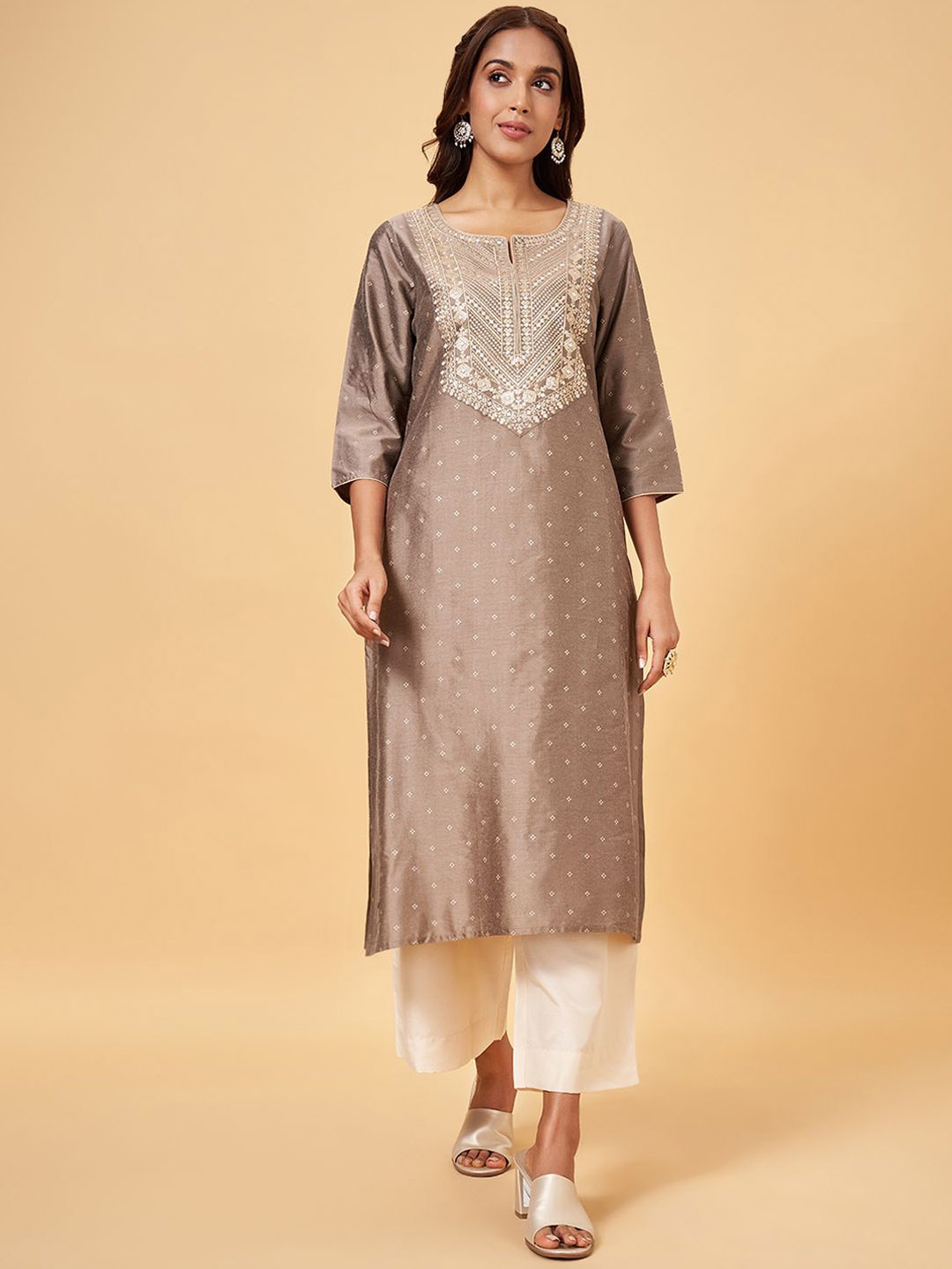 

RANGMANCH BY PANTALOONS Geometric Woven Design Notched Neck Thread Work Straight Kurta, Brown